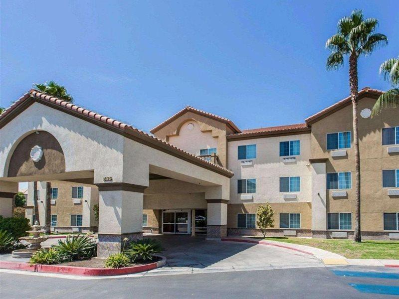 Comfort Suites Μπέικερσφιλντ Εξωτερικό φωτογραφία