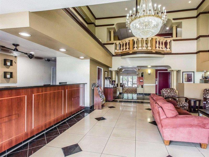 Comfort Suites Μπέικερσφιλντ Εξωτερικό φωτογραφία
