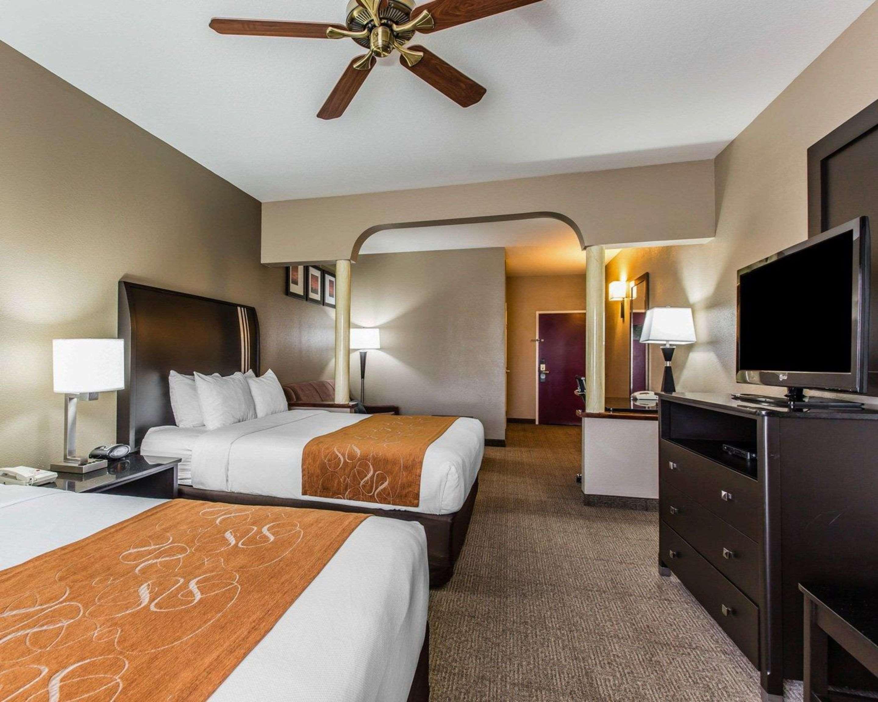 Comfort Suites Μπέικερσφιλντ Εξωτερικό φωτογραφία