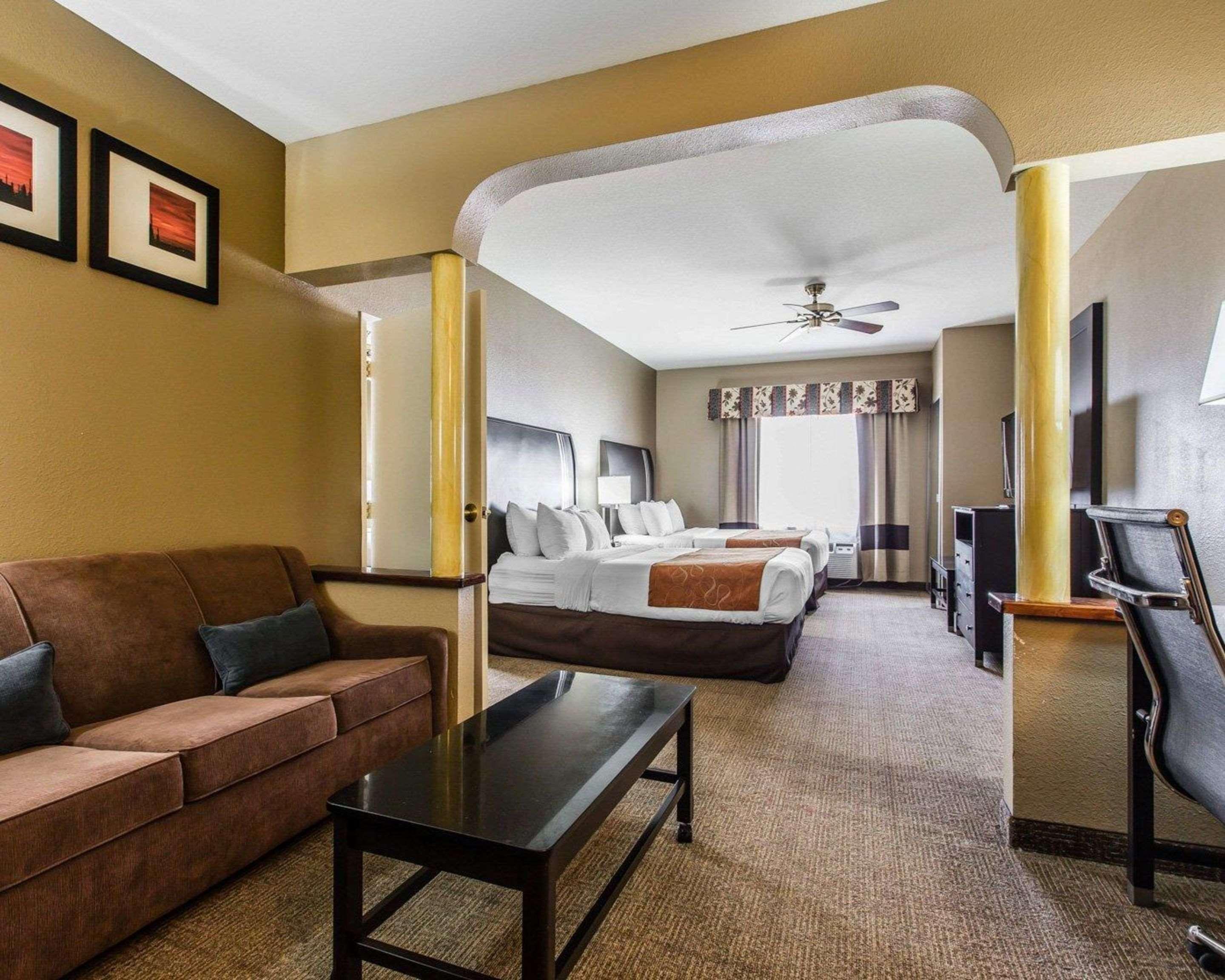 Comfort Suites Μπέικερσφιλντ Εξωτερικό φωτογραφία