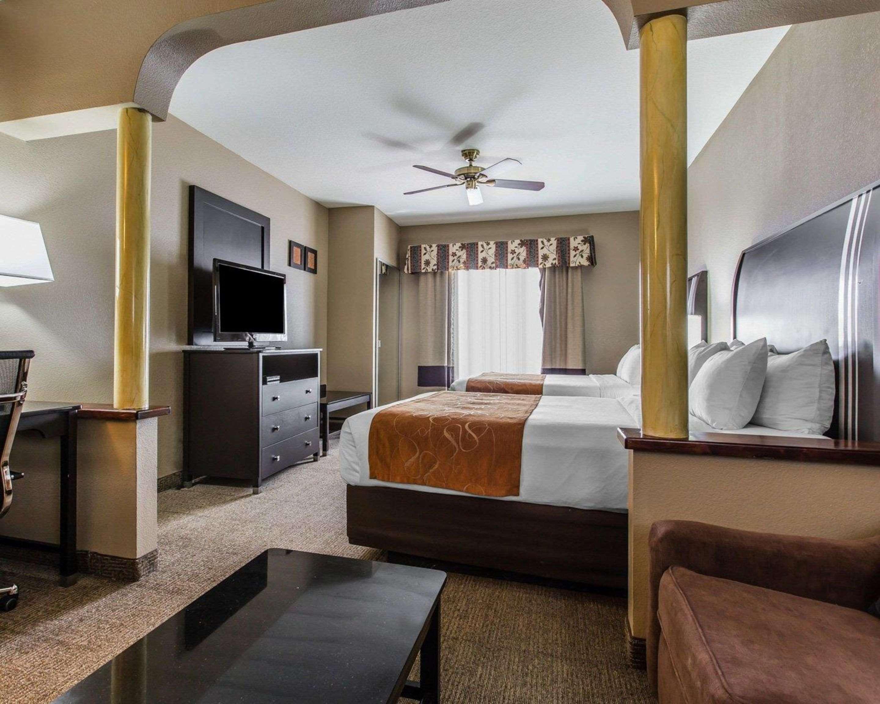 Comfort Suites Μπέικερσφιλντ Εξωτερικό φωτογραφία