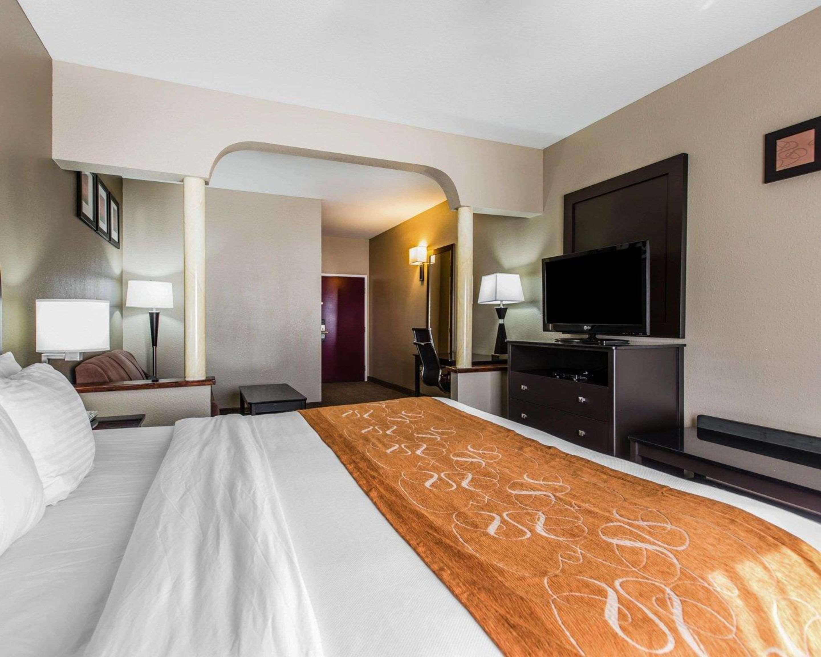 Comfort Suites Μπέικερσφιλντ Εξωτερικό φωτογραφία