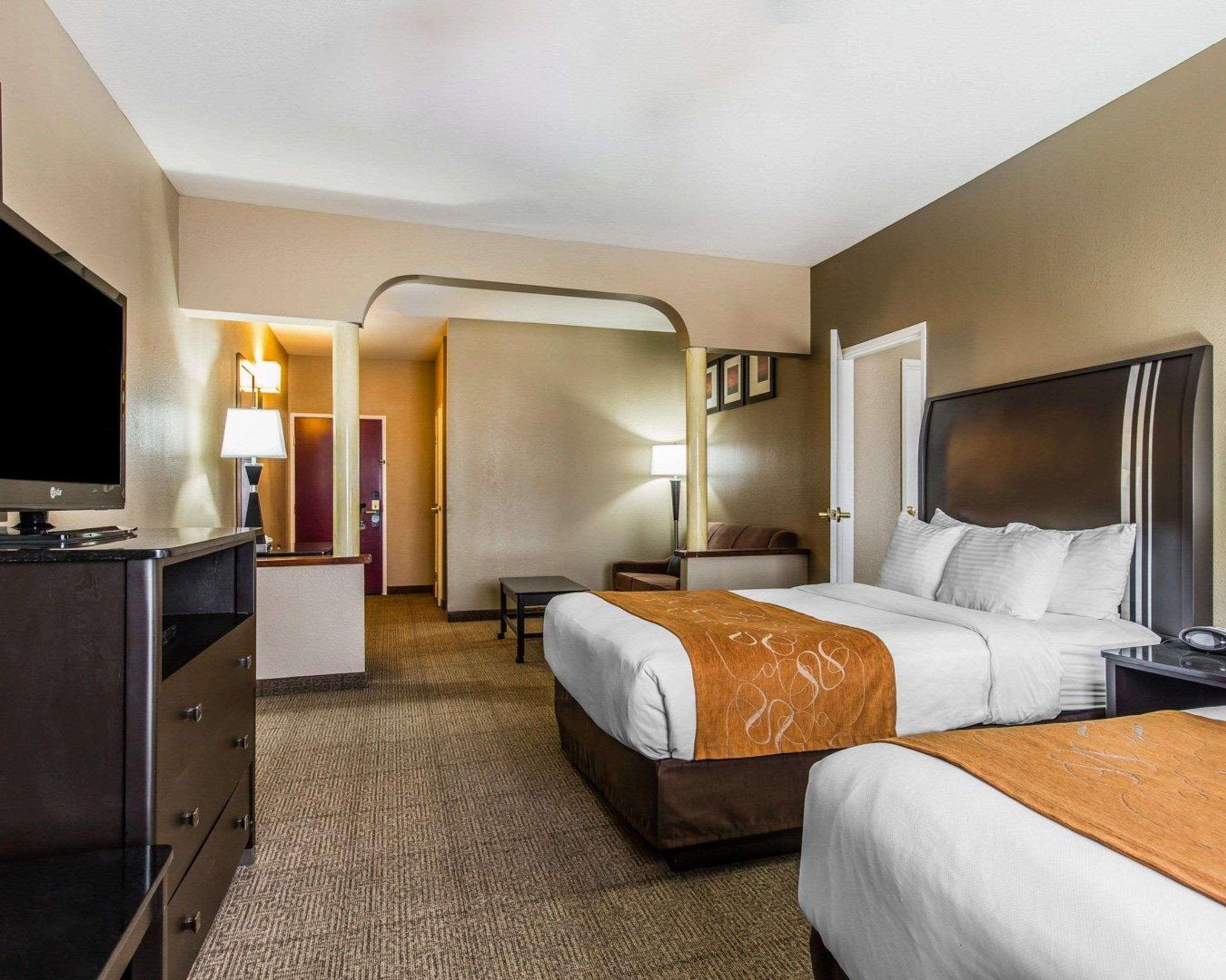 Comfort Suites Μπέικερσφιλντ Εξωτερικό φωτογραφία