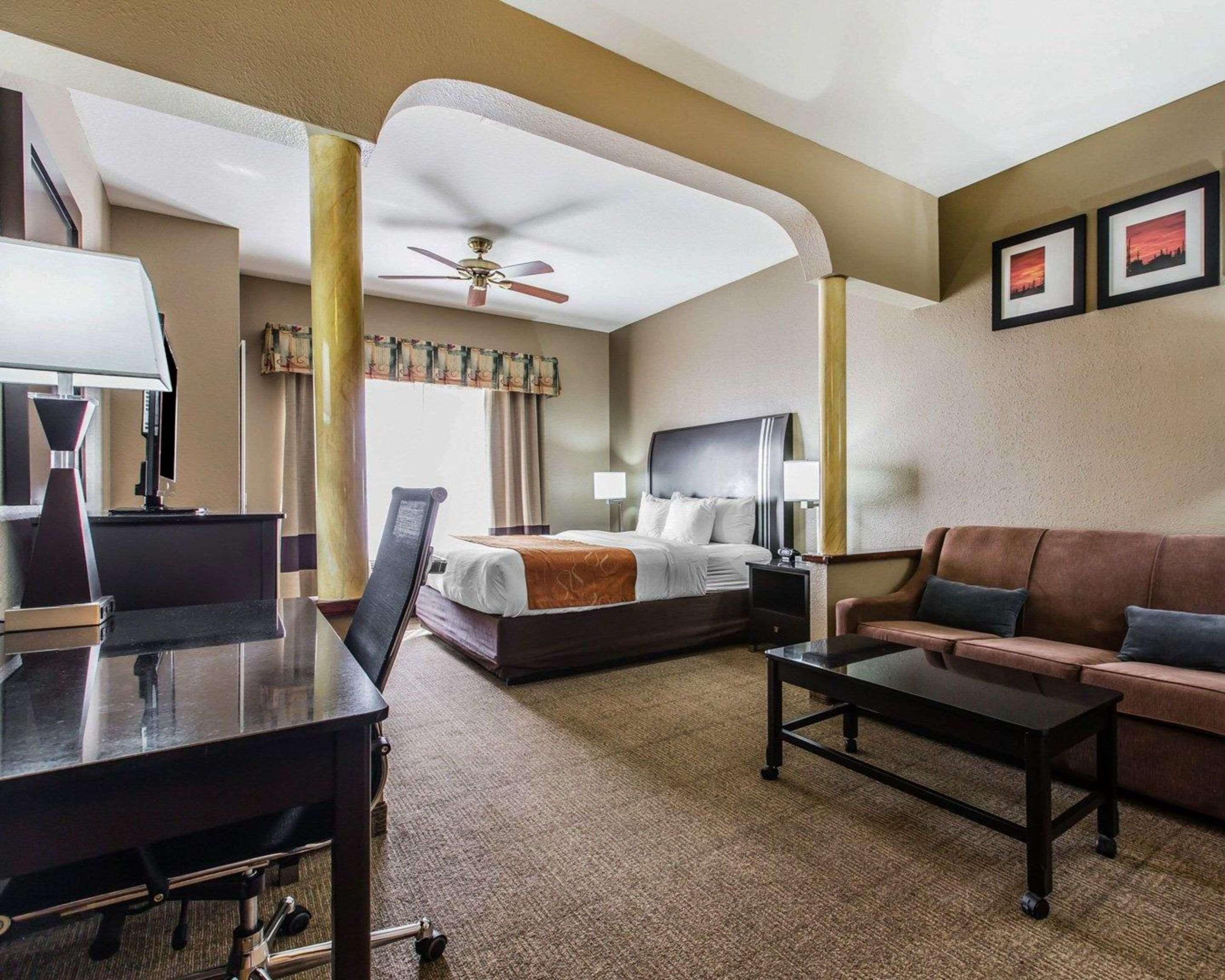 Comfort Suites Μπέικερσφιλντ Εξωτερικό φωτογραφία