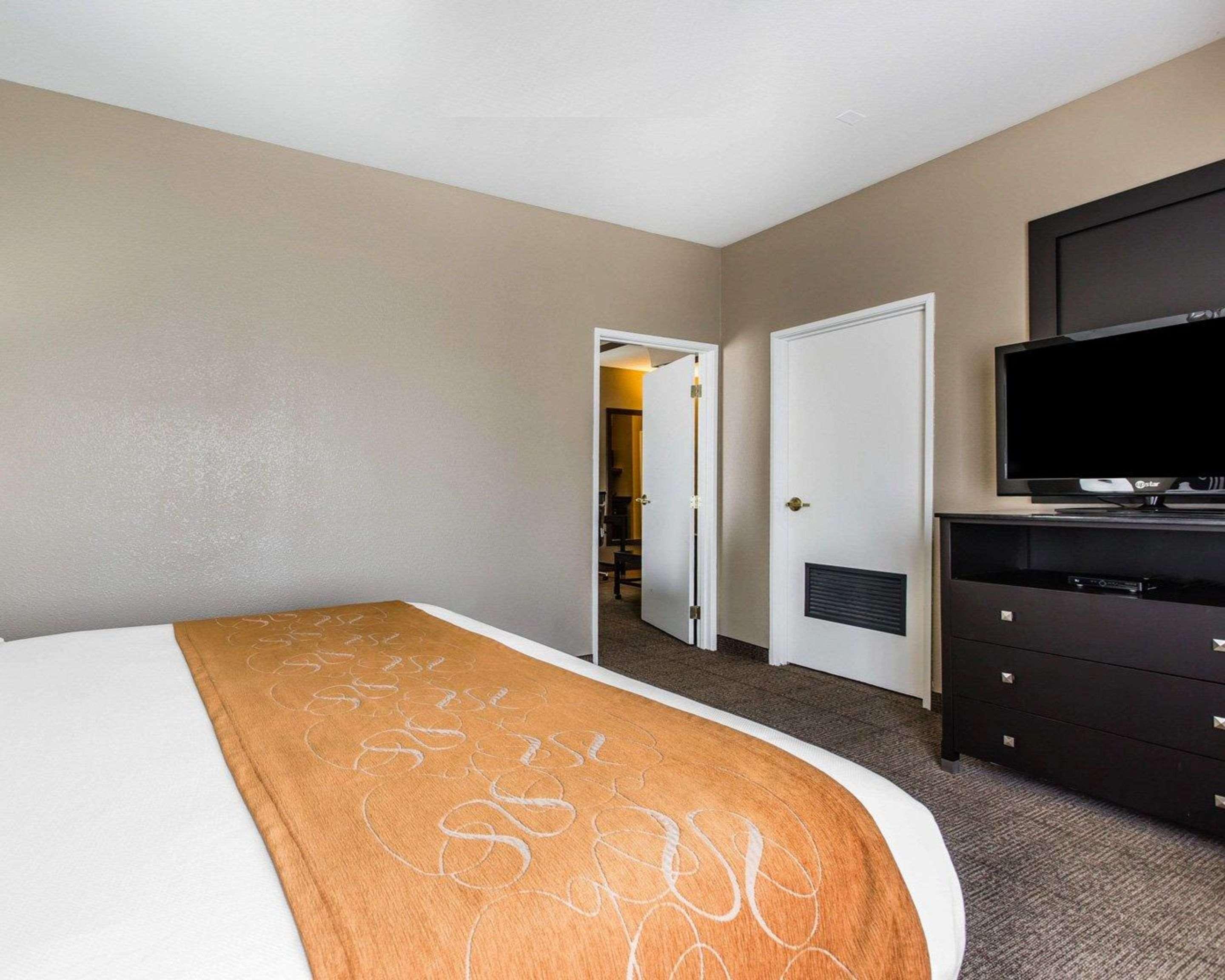 Comfort Suites Μπέικερσφιλντ Εξωτερικό φωτογραφία