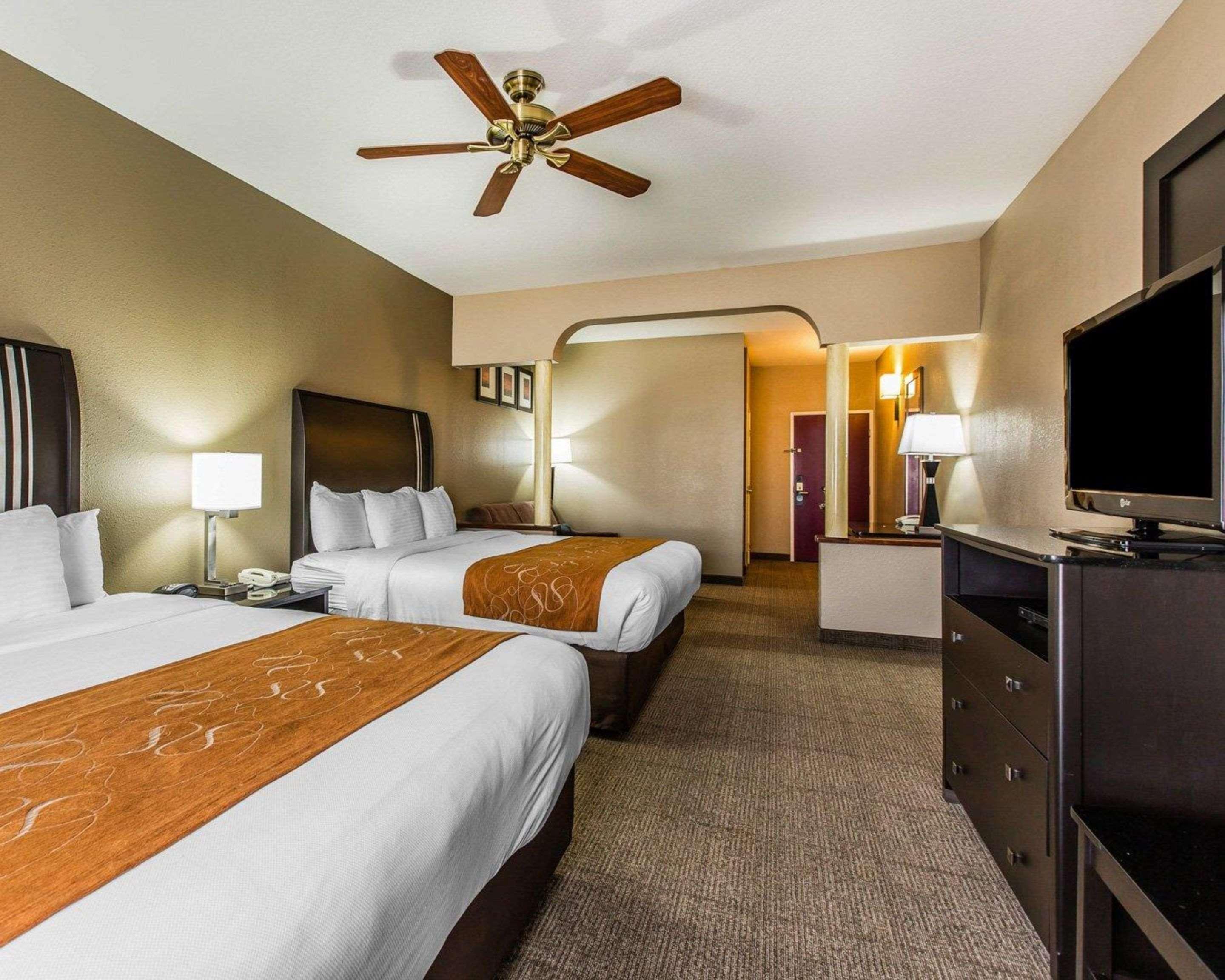 Comfort Suites Μπέικερσφιλντ Εξωτερικό φωτογραφία