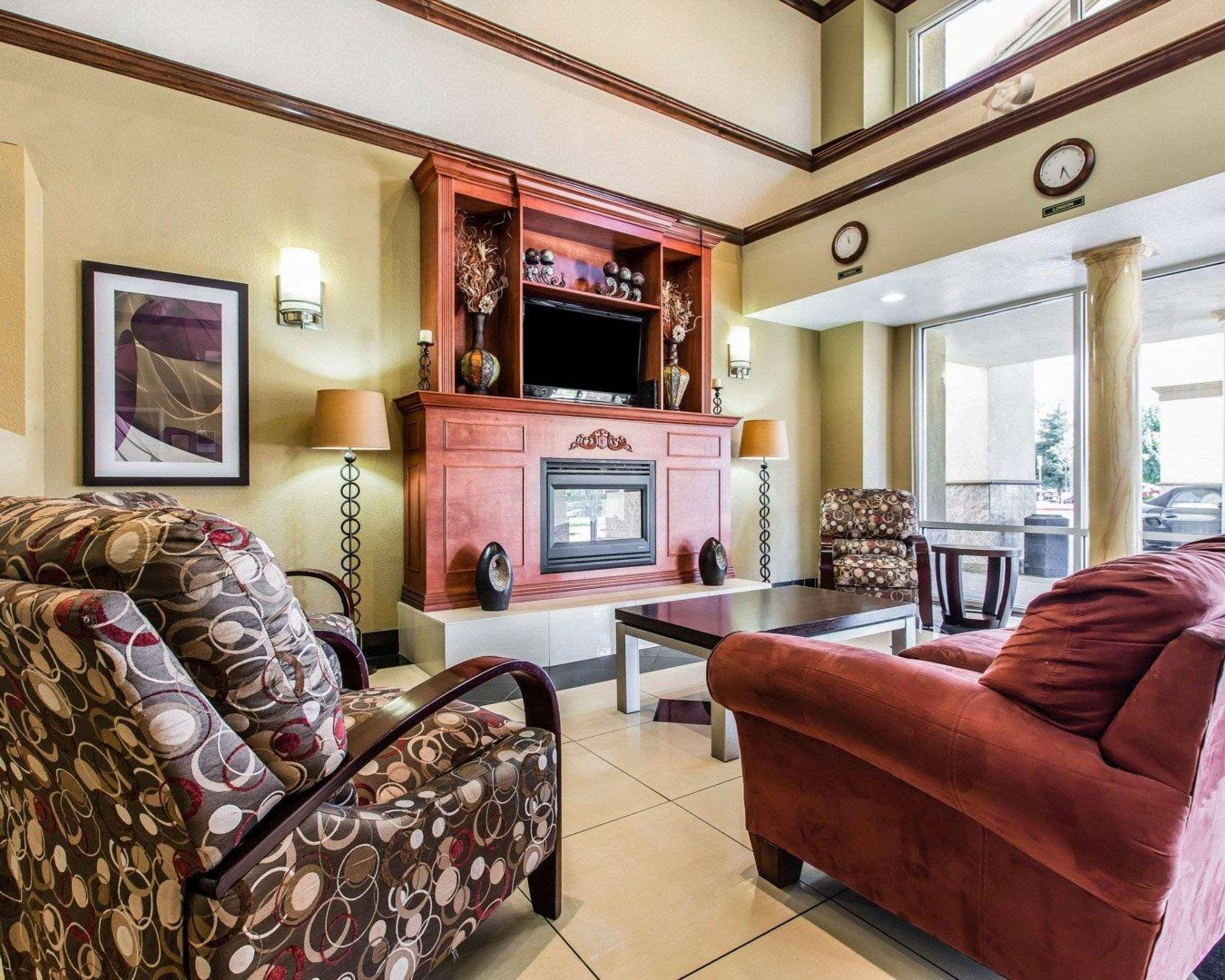 Comfort Suites Μπέικερσφιλντ Εξωτερικό φωτογραφία