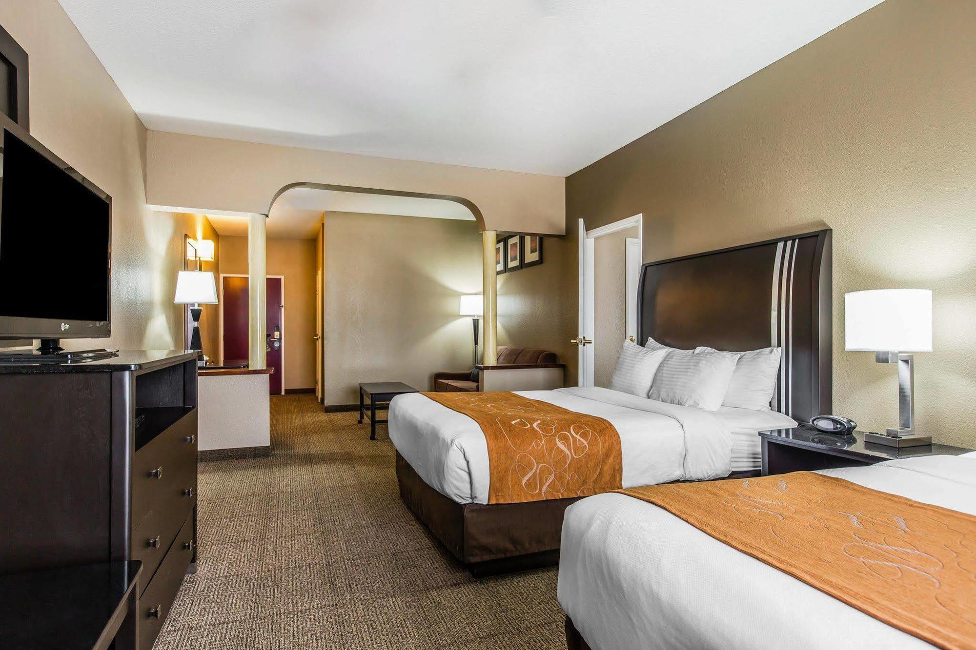 Comfort Suites Μπέικερσφιλντ Εξωτερικό φωτογραφία